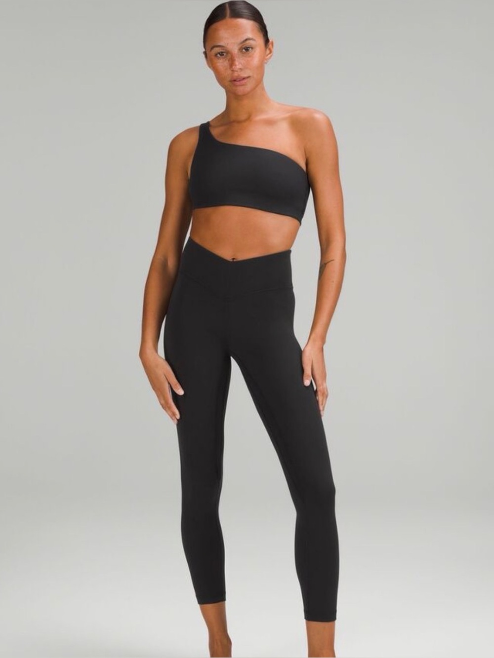 Lululemon Align V-Waist Pant in Black Size 4 SOLD OUT $98 Retail